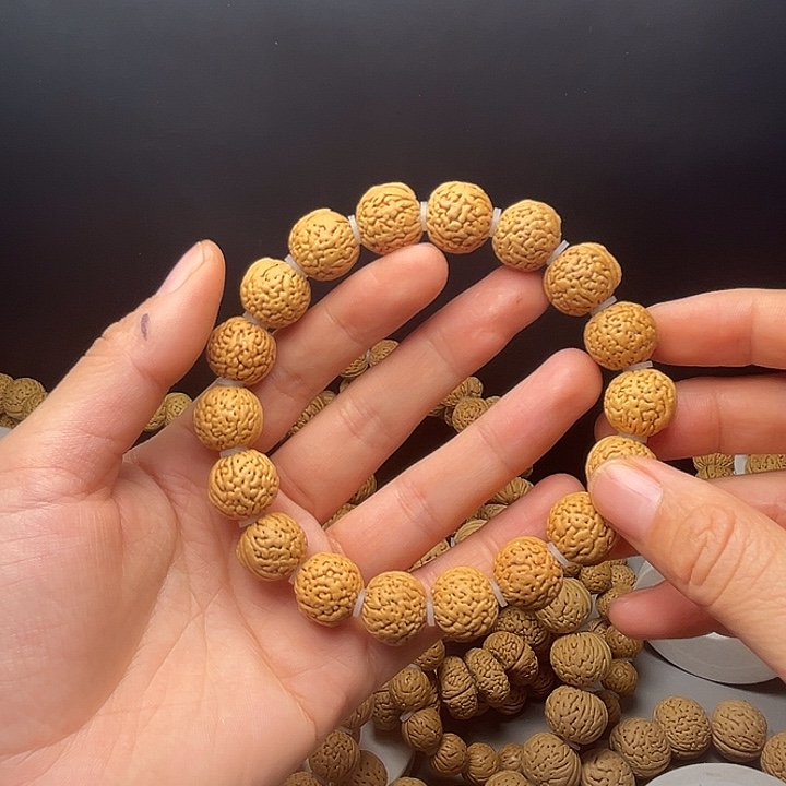 虾***i桃核吊坠桃核手串