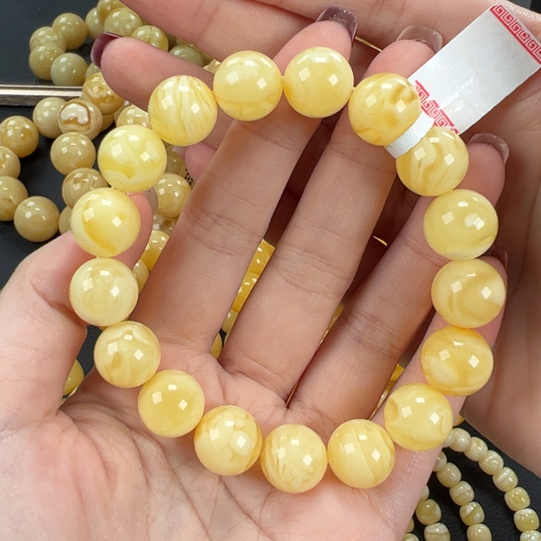 琥珀未镶嵌手链22.8白蜡妖花