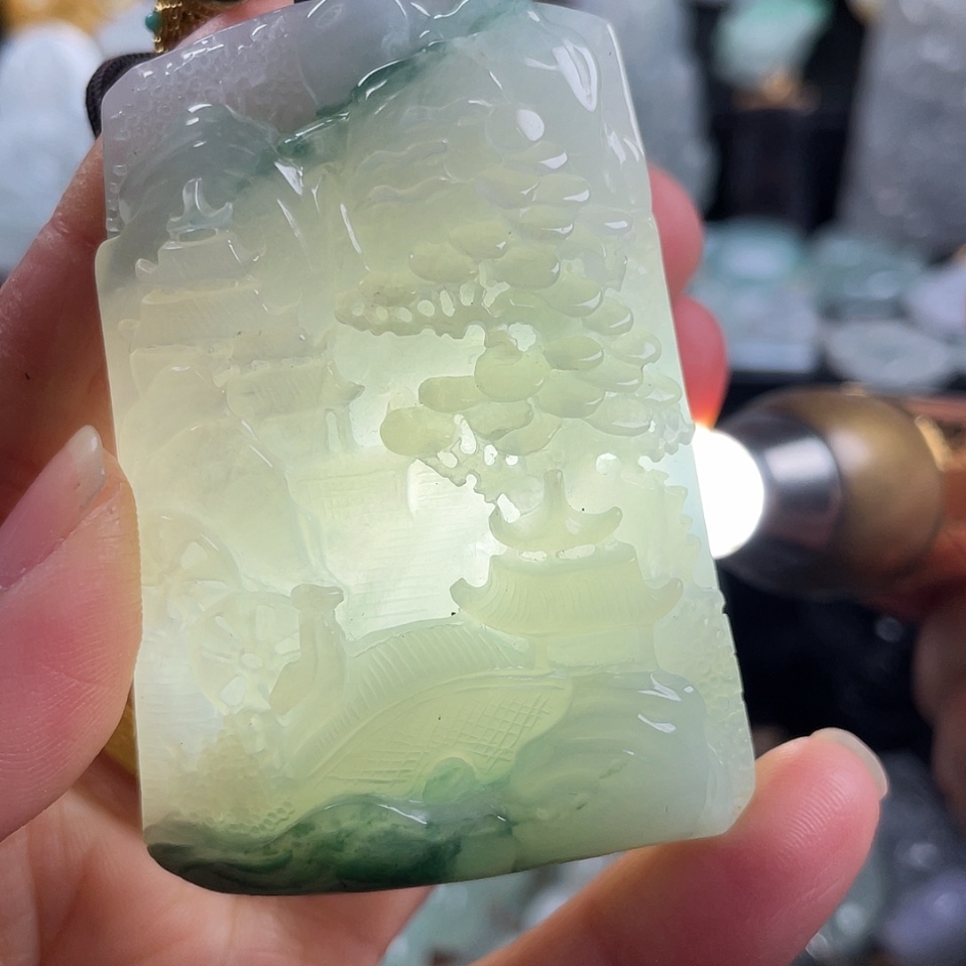 翡翠未镶嵌吊坠(不含链)