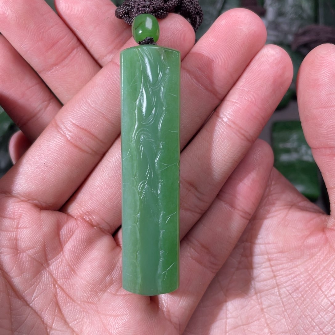 和田玉（碧玉）颈饰未镶嵌