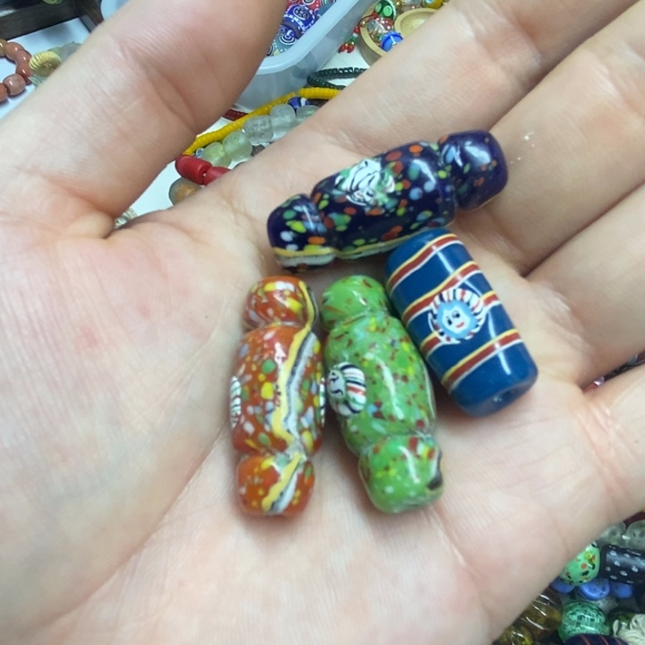 琉璃颈饰西亚人脸方糖 