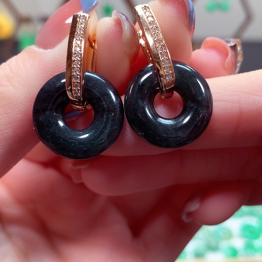 翡翠耳饰未镶嵌天然翡翠