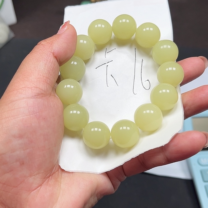 和田玉（糖玉）未镶嵌颈饰