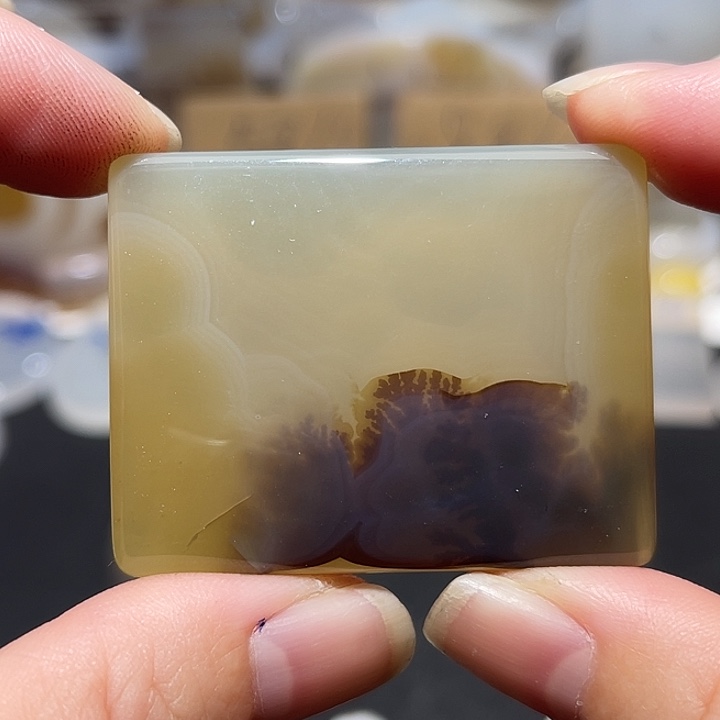 玛瑙/玉髓颈饰未镶嵌