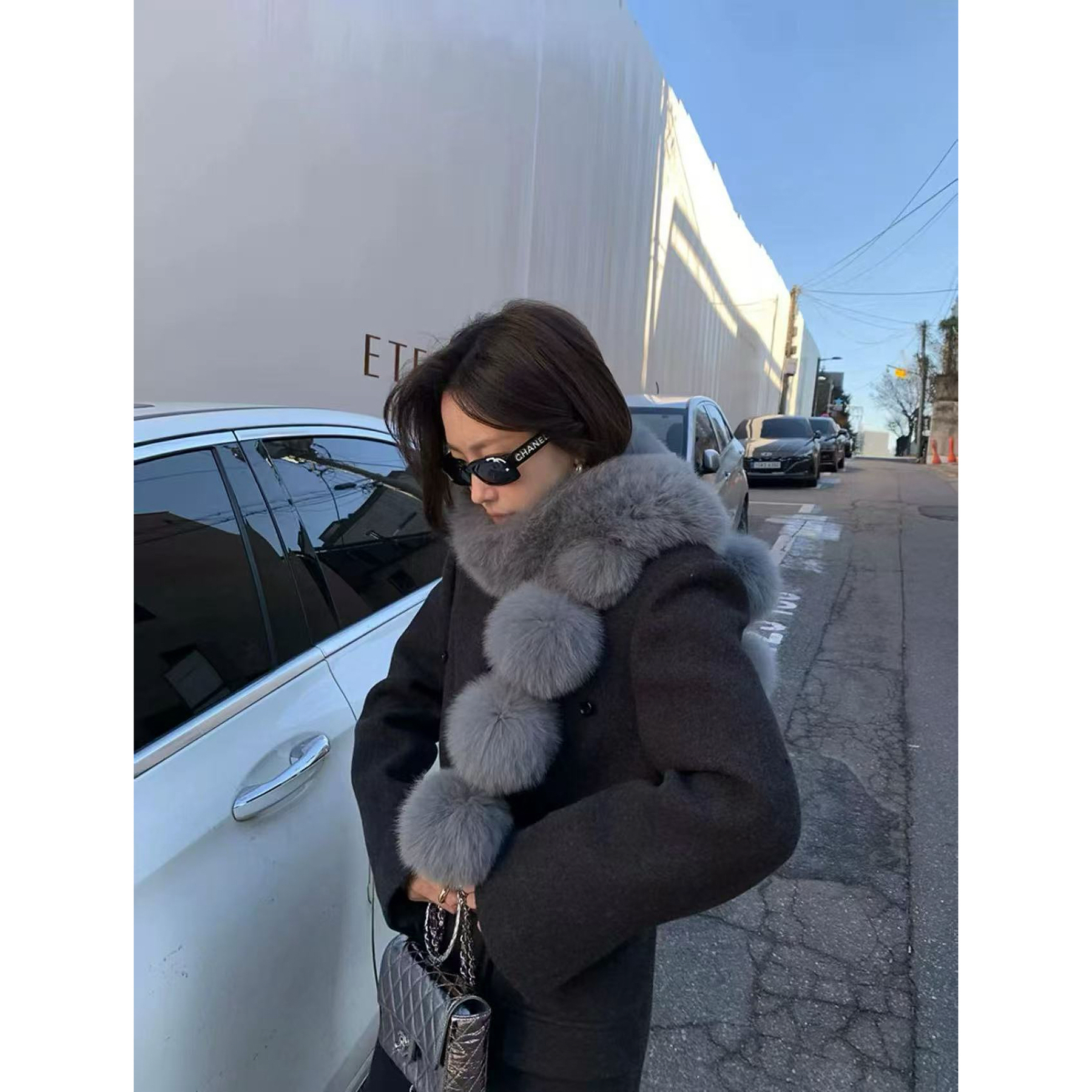 88818 千金感～秋冬氛围感时髦设计师毛毛球围巾潮牌