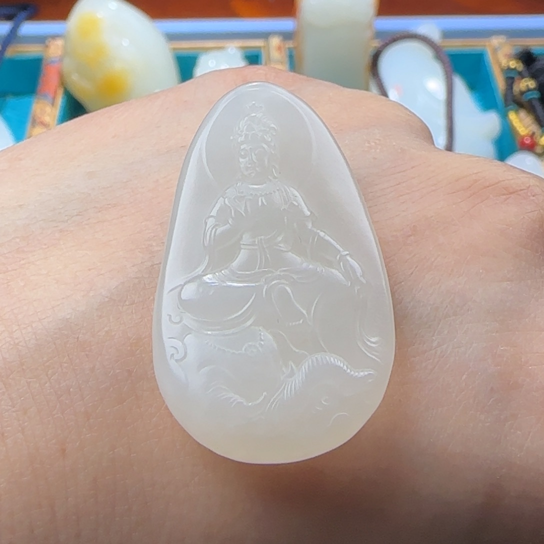 和田玉未镶嵌颈饰