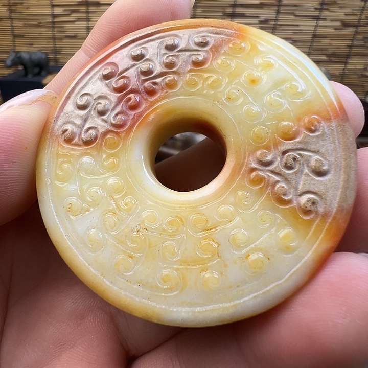 颈饰未镶嵌和田玉（糖玉）