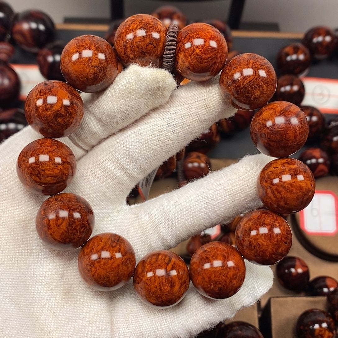 【闪购商品】花梨木类西****?1.8黄金底留疤