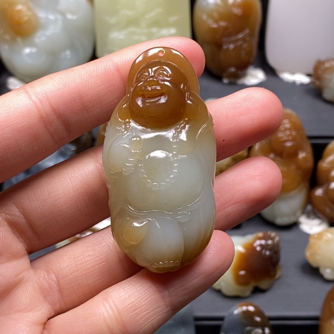 和田玉（糖玉）挂件未镶嵌