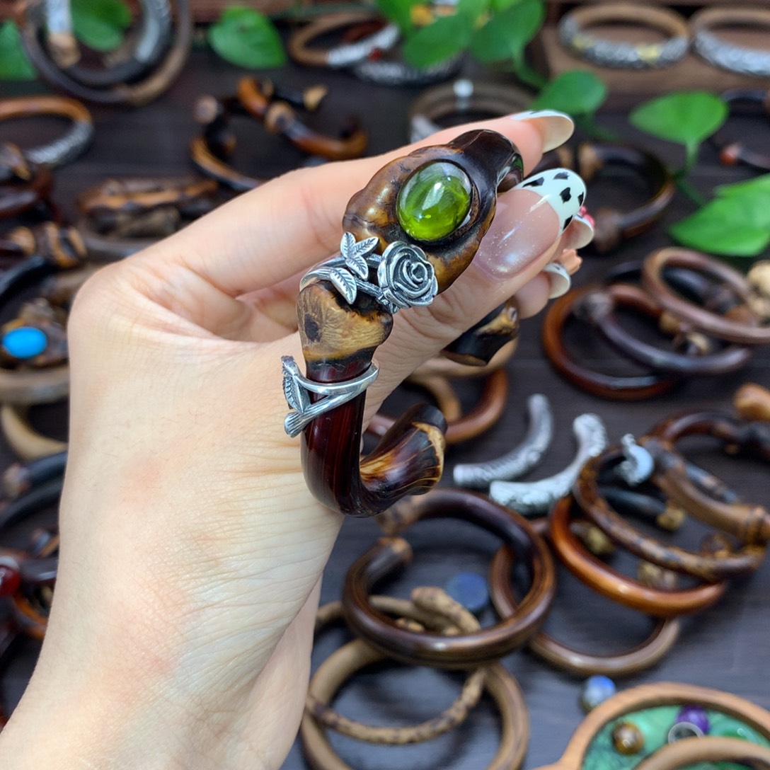 黑红色正节如意金刚藤