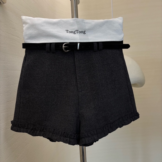 时尚千金风显瘦百搭毛呢花边短裤709