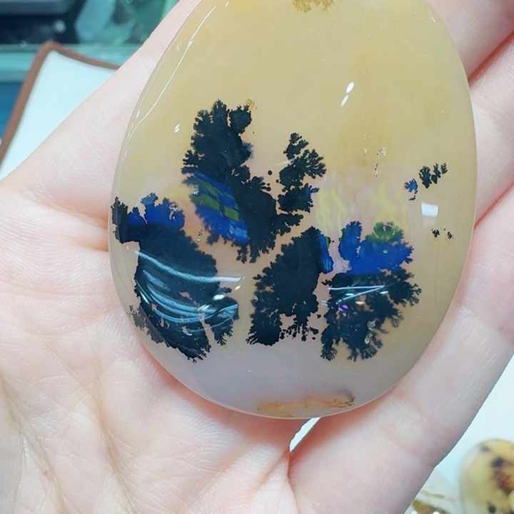 玛瑙/玉髓未镶嵌珠宝奇石