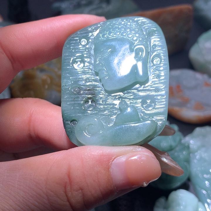 翡翠未镶嵌颈饰保真天然A货翡翠