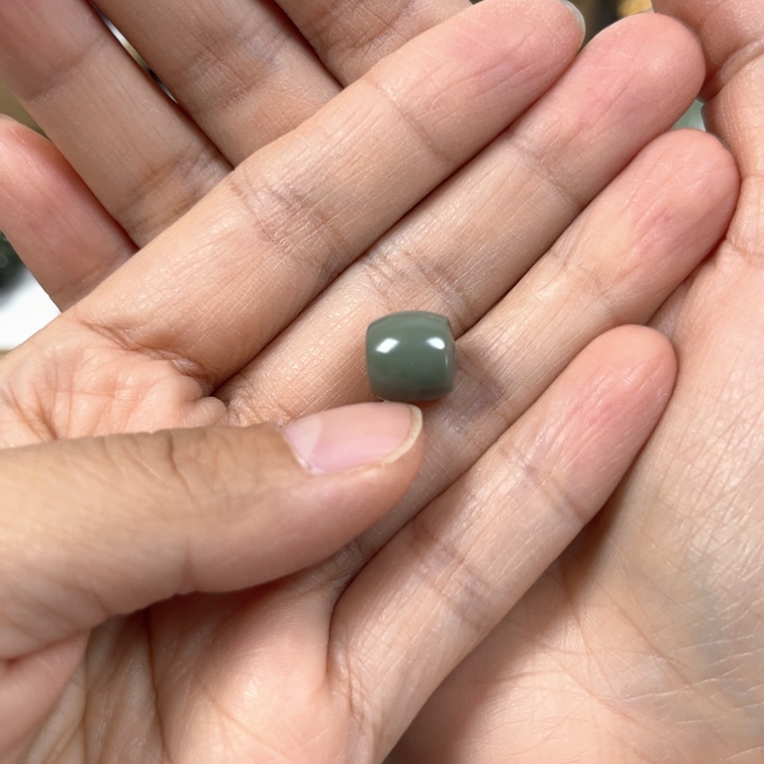 手串未镶嵌和田玉卡10直切