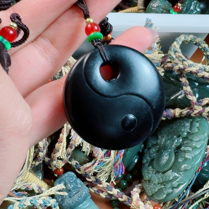 和田玉把件未镶嵌