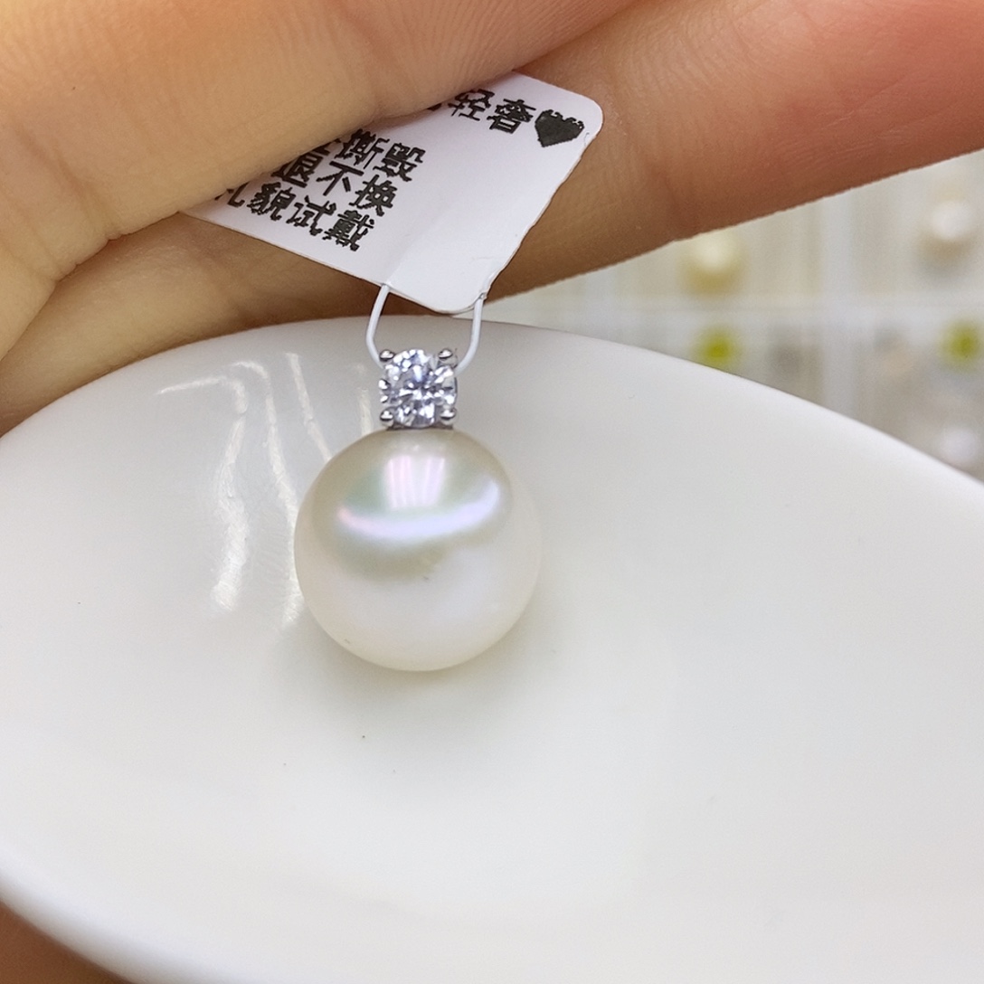银S925镶嵌淡水珍珠吊坠(赠链)