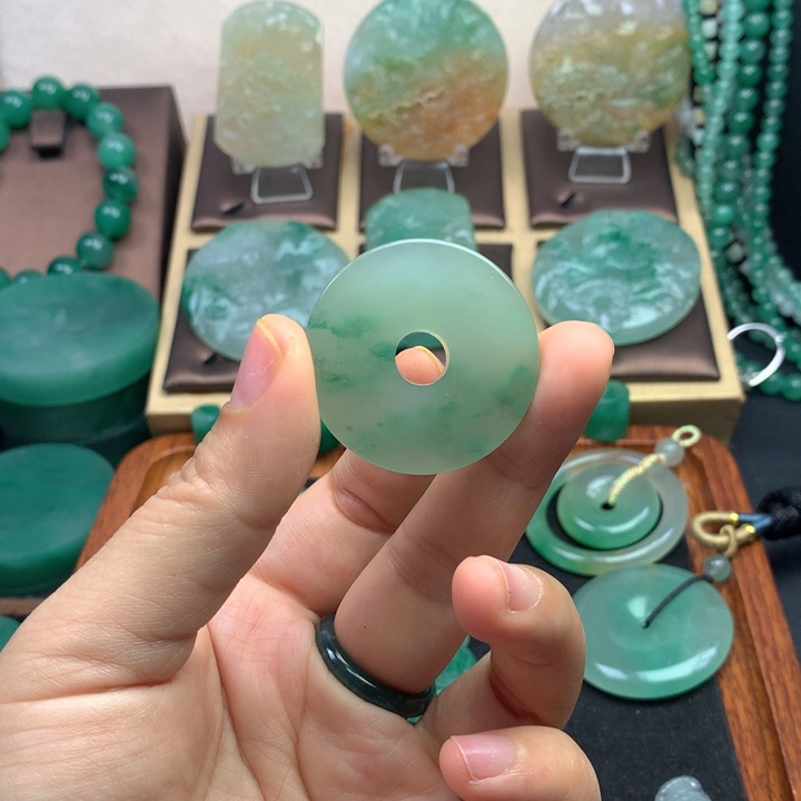 未镶嵌石英质玉珠宝半成品