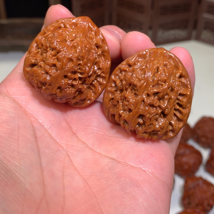 文玩核桃把件南疆石37.11