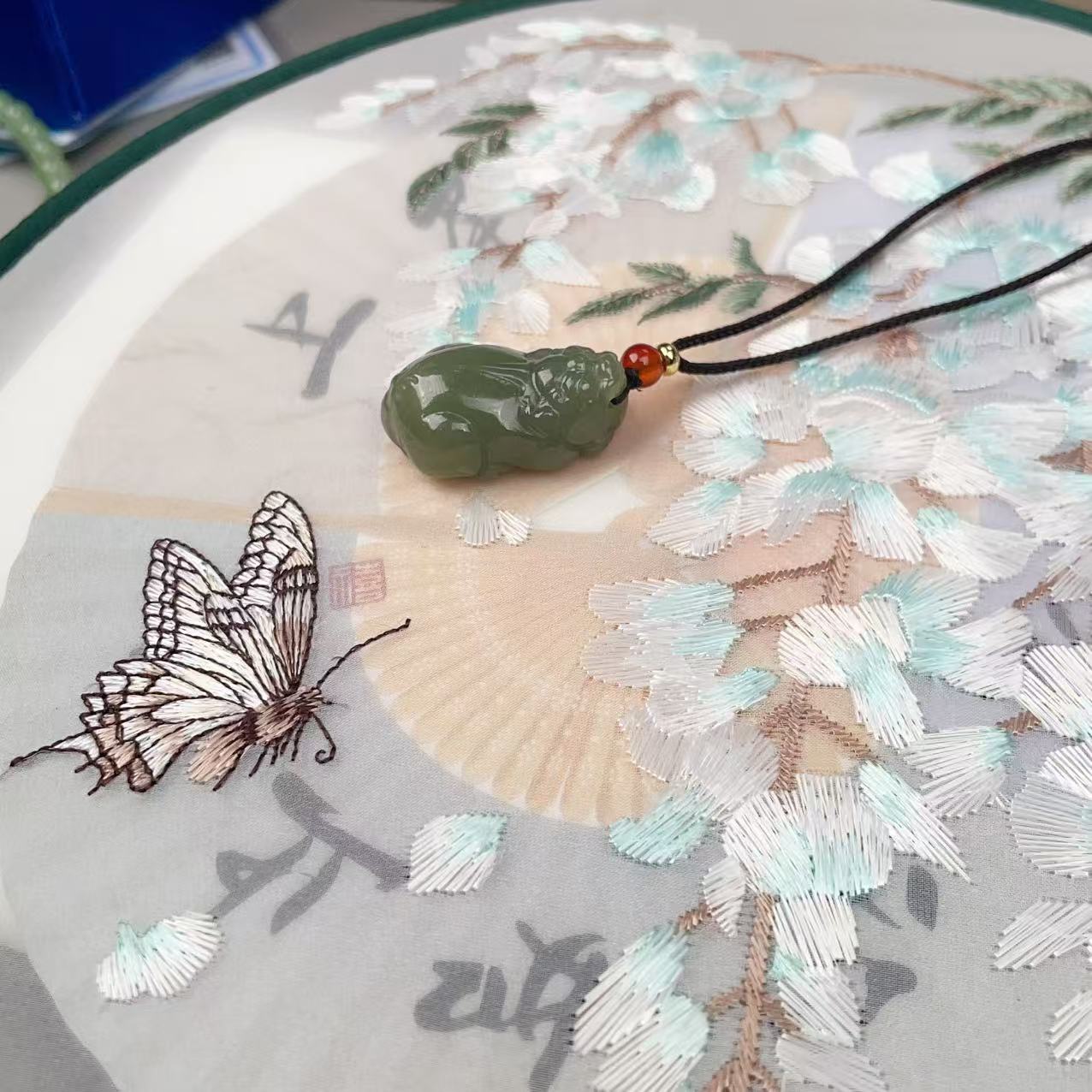 AA和田玉高冰晴貔貅吊坠 多样性发货拍一单发一个