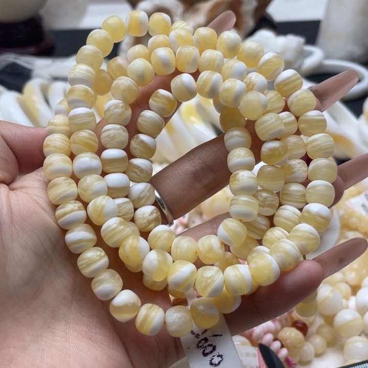 廿***玖8.9蜜蜡色千层雪黄金飘雪108