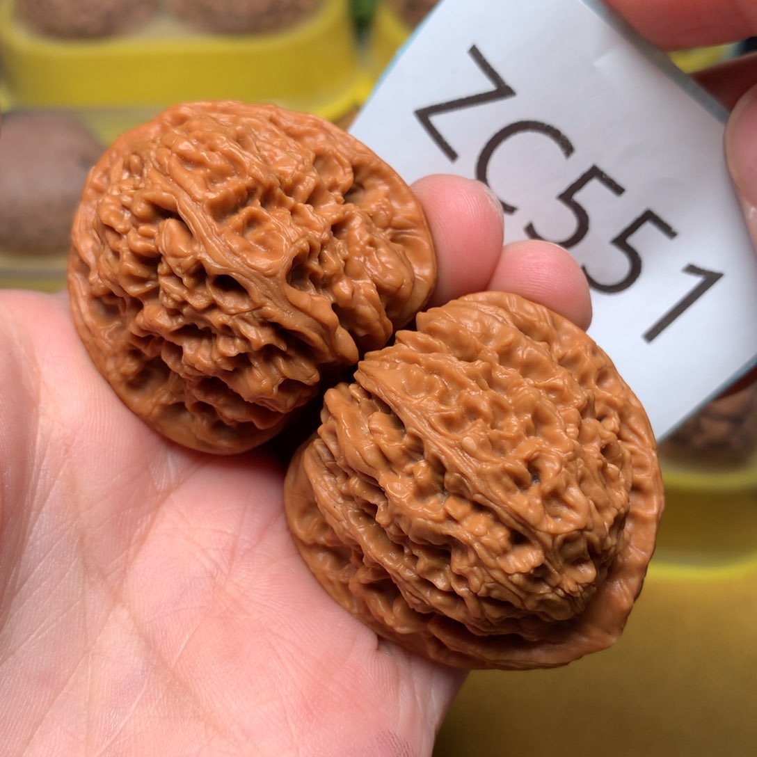 文玩核桃把件红皮球疆39