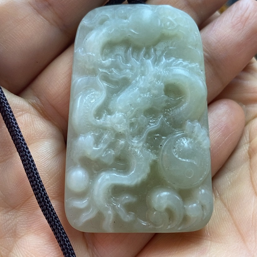 【闪购商品】蛇纹石玉吊坠未镶嵌