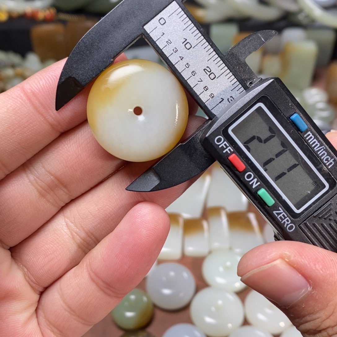 和田玉吊坠(不含链)未镶嵌