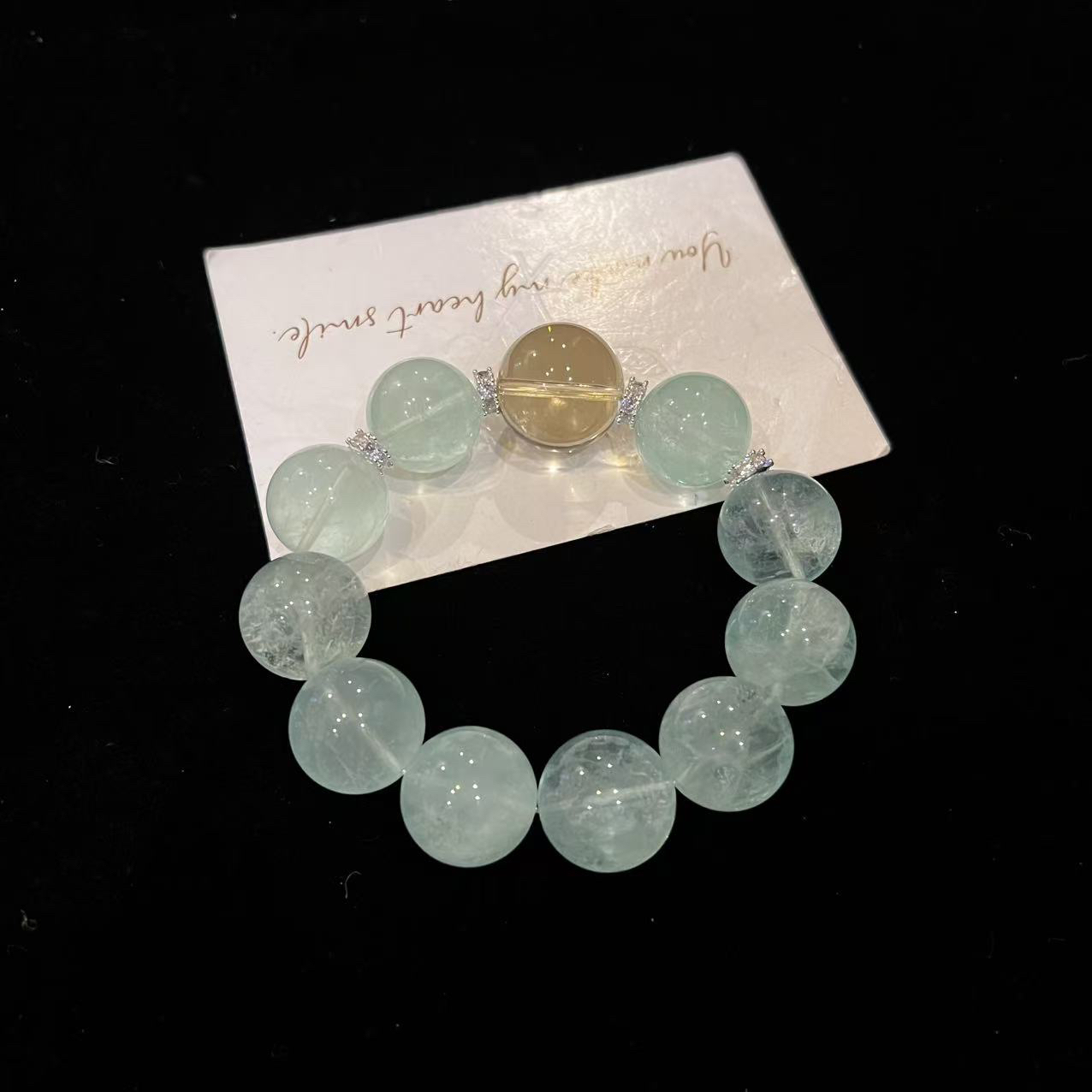 F940 17mm大颗粒绿萤石+顶珠黄水设计款手串 多样性发一