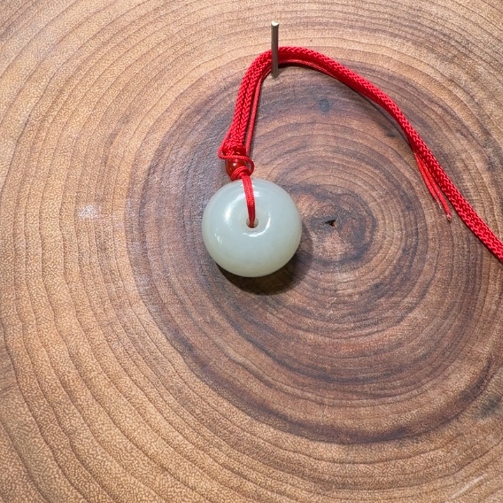 云***处和田玉未镶嵌颈饰