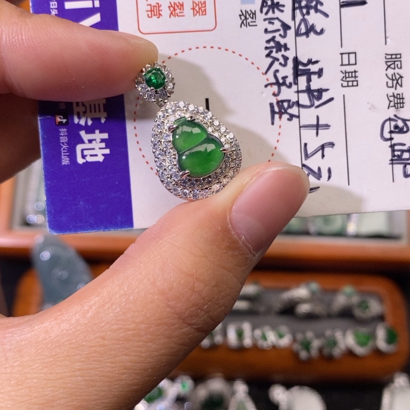 【闪购商品】翡翠颈饰未镶嵌天然