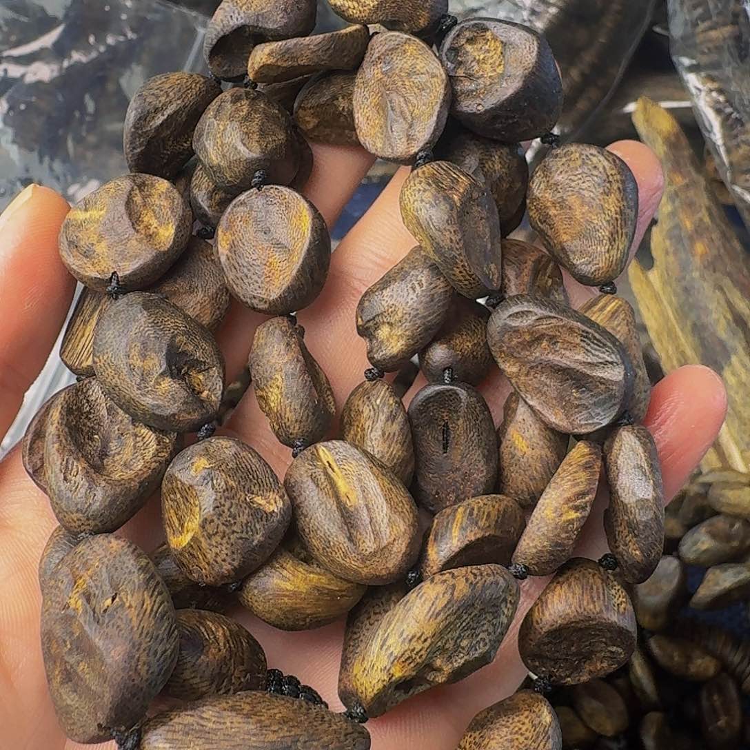 沉香手串沉水树丁留疤54