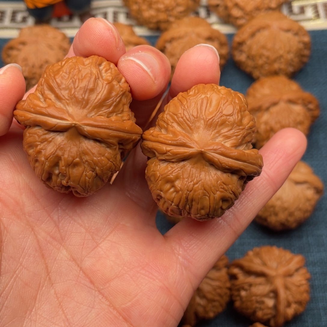 把件文玩核桃38全品红皮元宝