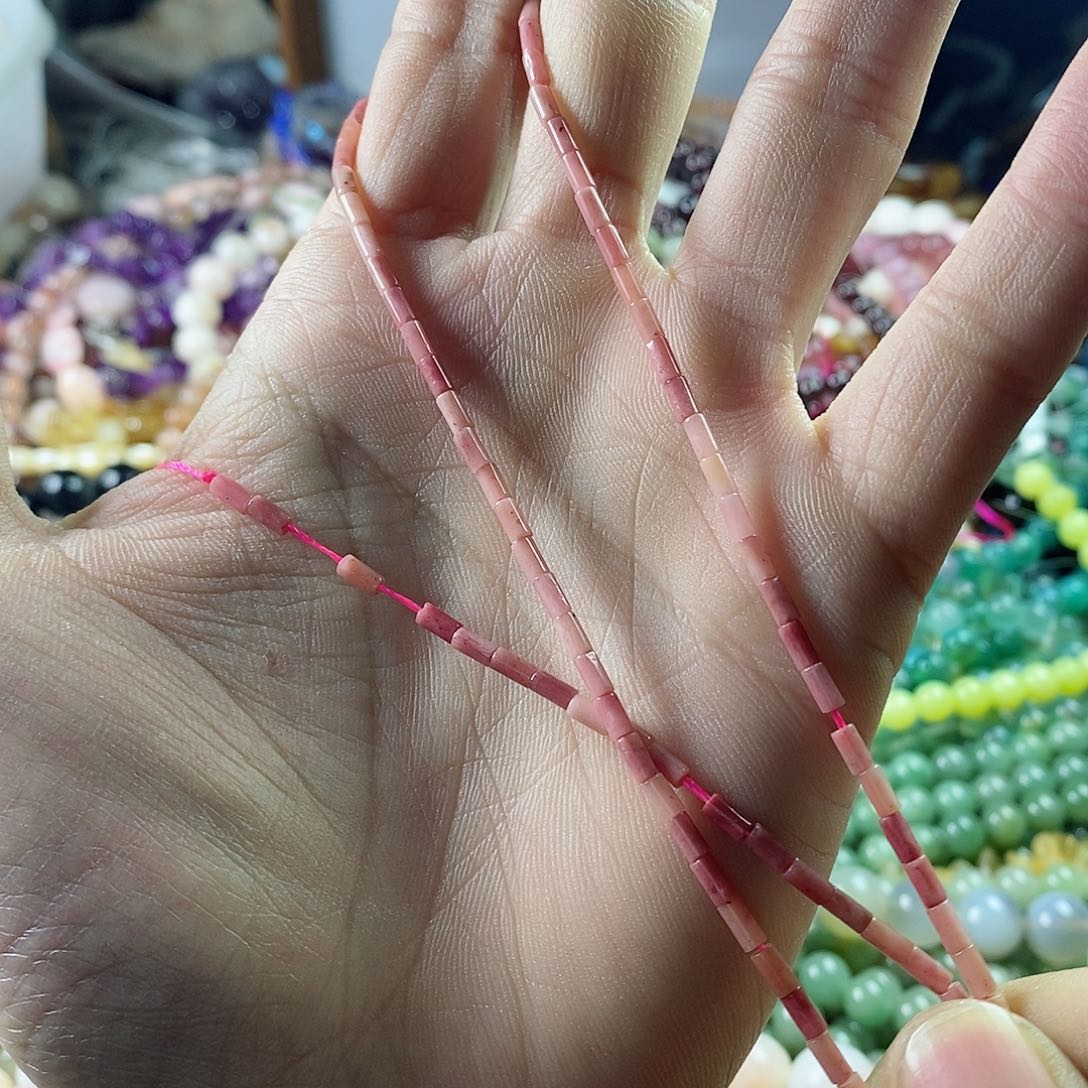 玛瑙/玉髓珠宝半成品未镶嵌一条天然2×4粉蔷薇小细管