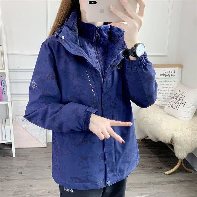 三合一冬季印花可拆卸加厚加绒防风冲锋衣适合登山等户外运动