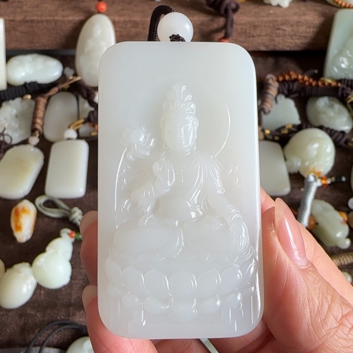 和田玉颈饰未镶嵌阳****孩