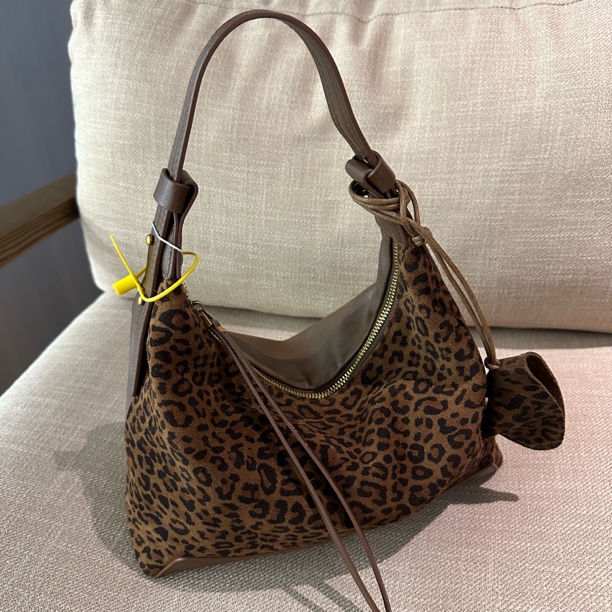 豹纹腋下包系带轻职风铆钉磁扣单肩纯色手工单肩包