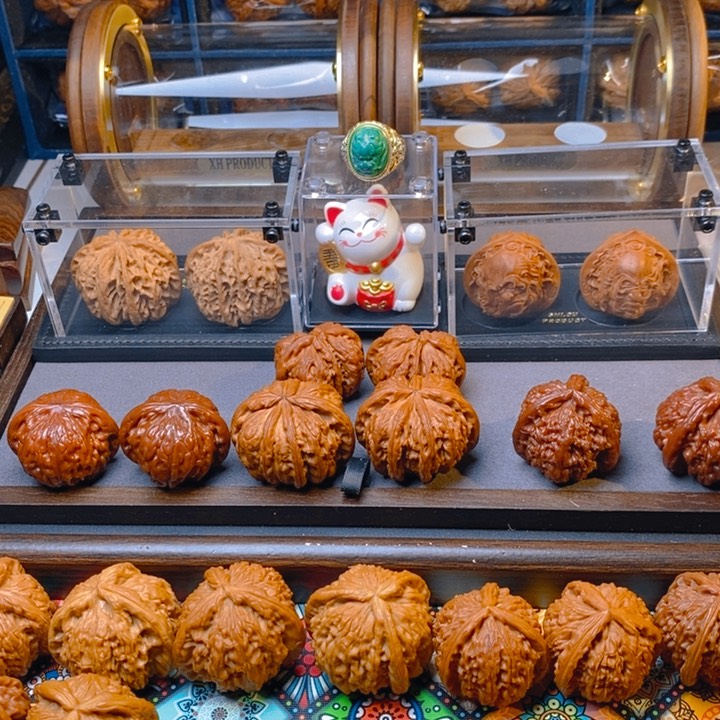 S***萱精品核桃把件核桃