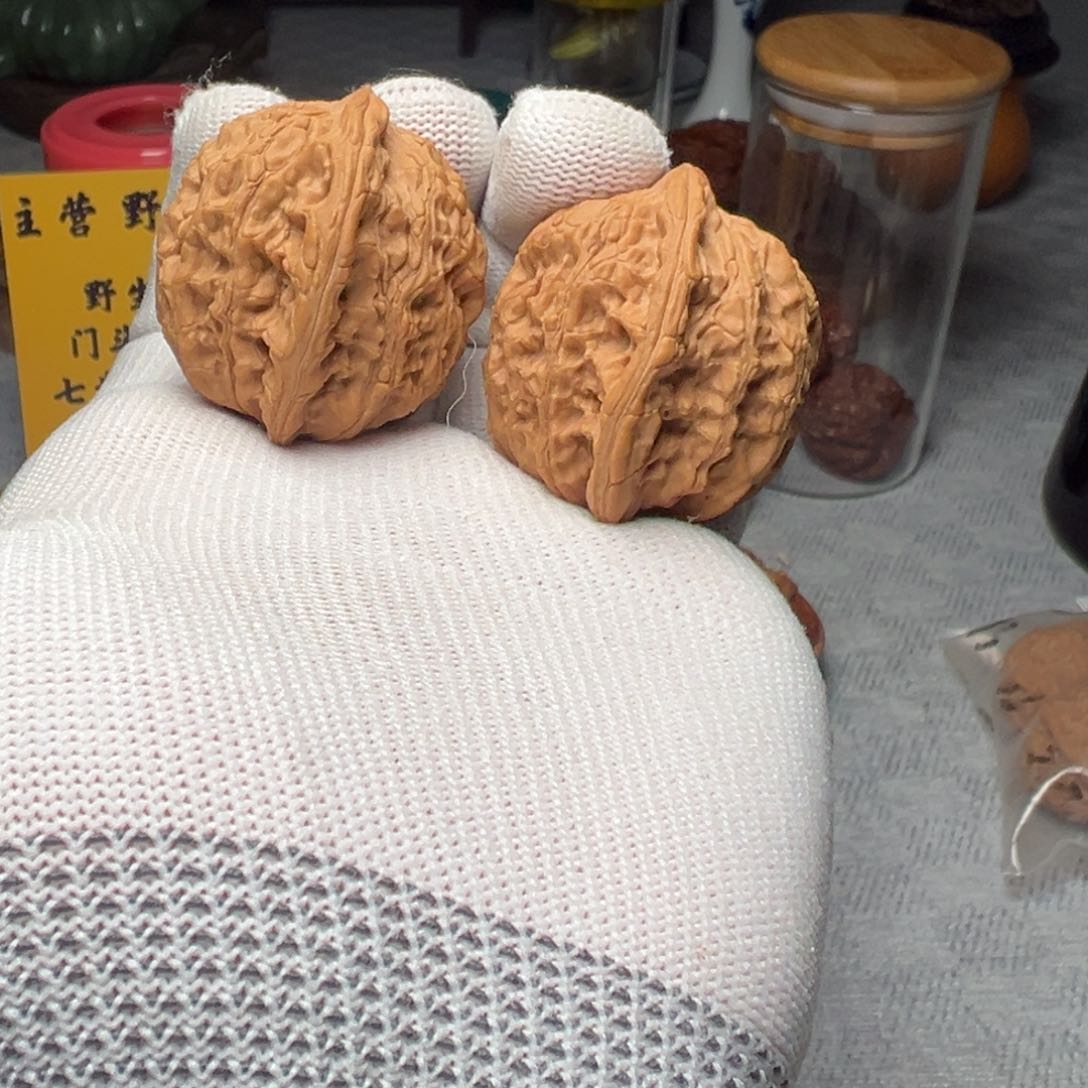 文玩核桃吊坠鸭蛋虎10019