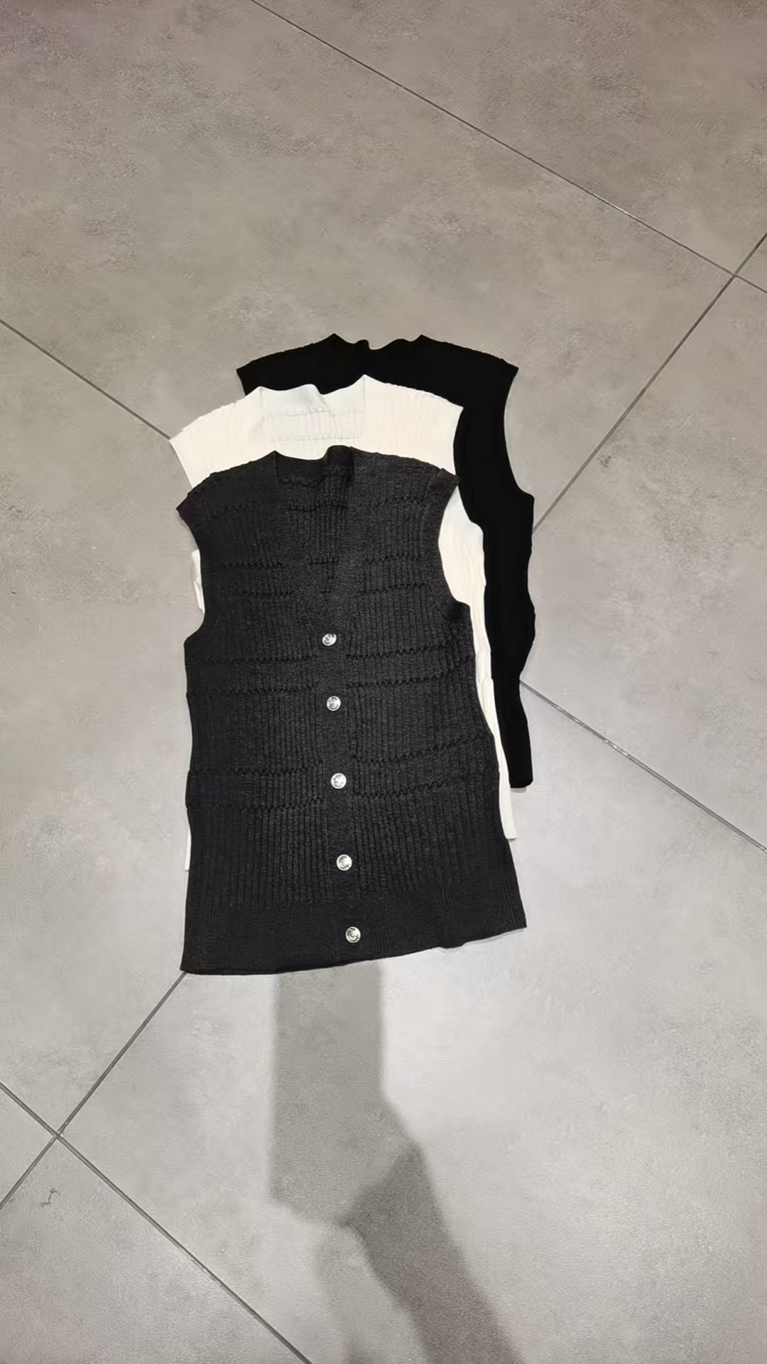 （李发发）秋冬新款厂家样板清货马甲   356