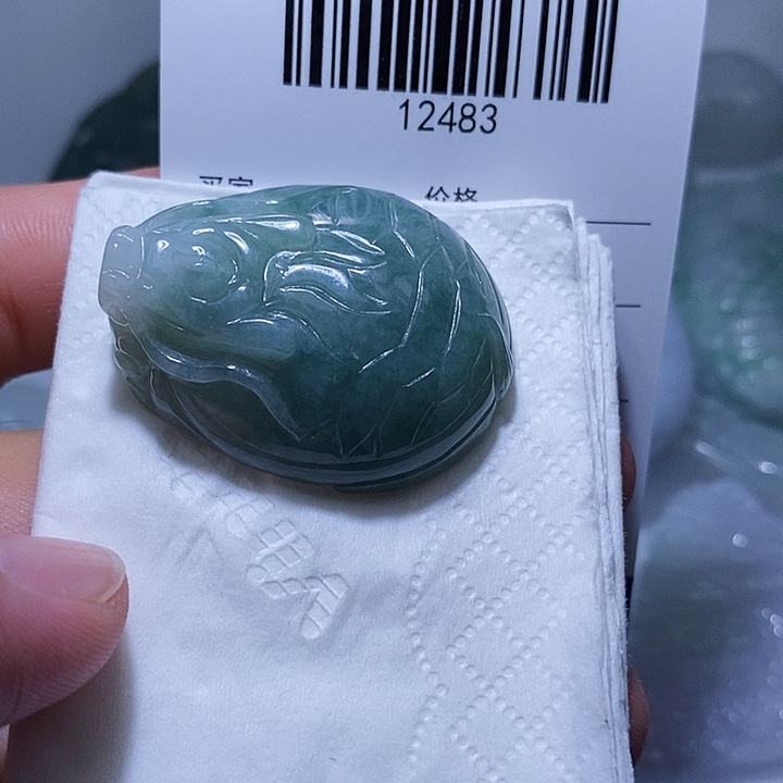 翡翠未镶嵌颈饰天光墟翡翠市场现金代购