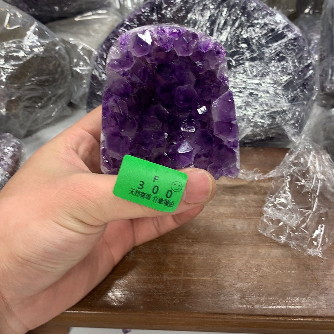 紫晶大型摆件（非配饰）未镶嵌