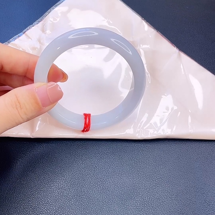 翡翠未镶嵌手镯轮胎白月光