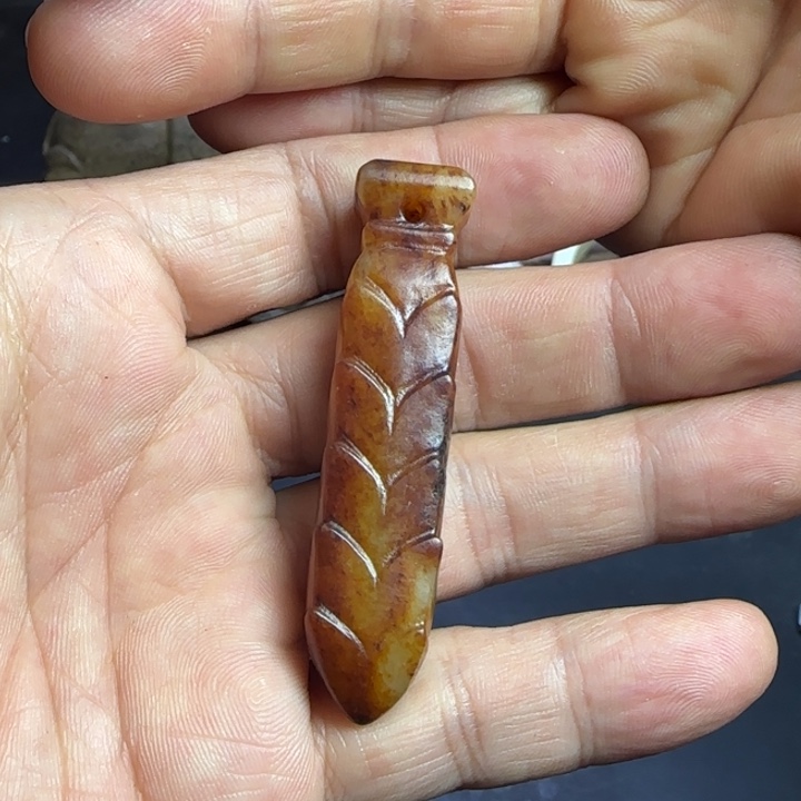 剑***锋和田玉未镶嵌挂件