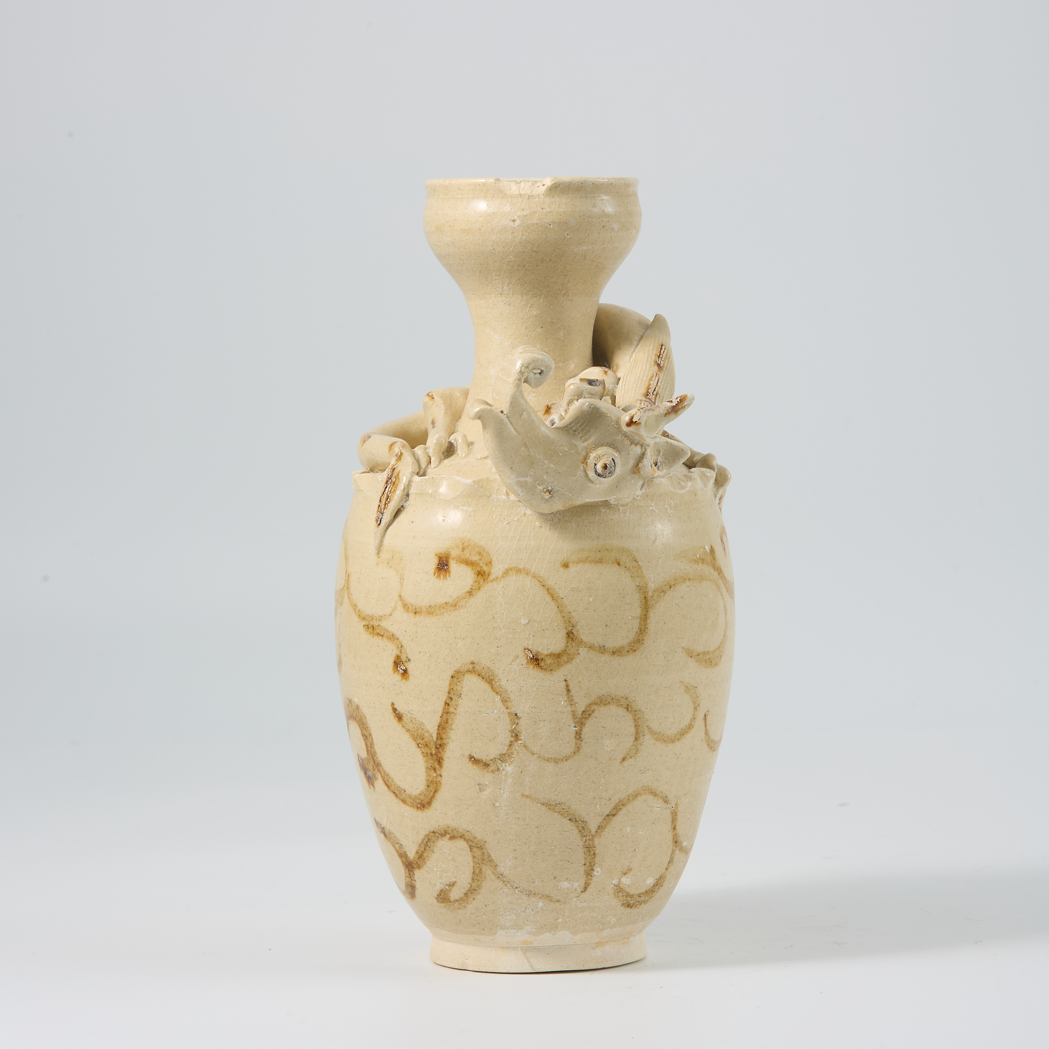 【拍卖预展】Lot10 明代 青白釉绘褐彩盘龙尊