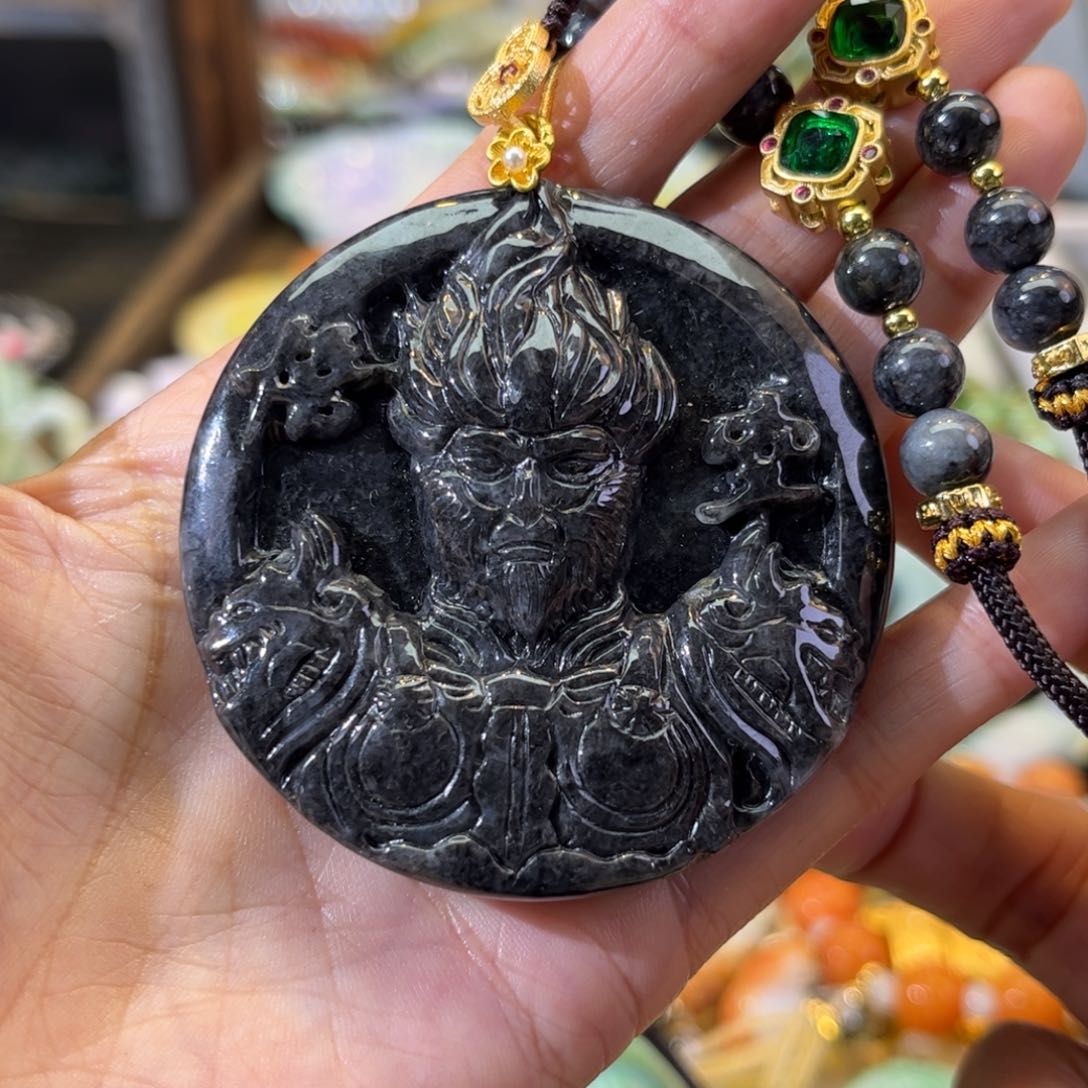 翡翠颈饰未镶嵌待编款