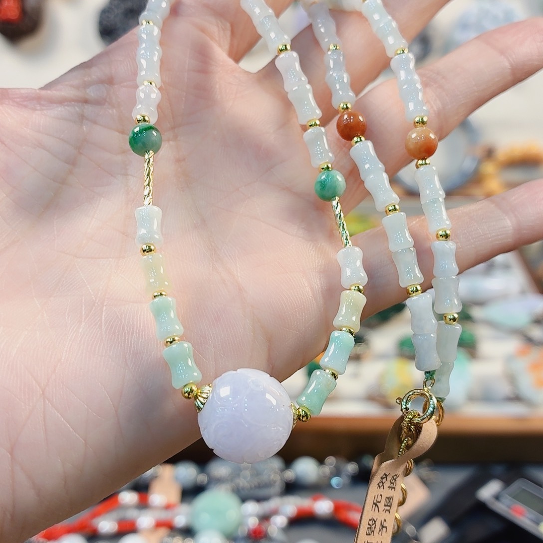 小***饰翡翠未镶嵌手链手串