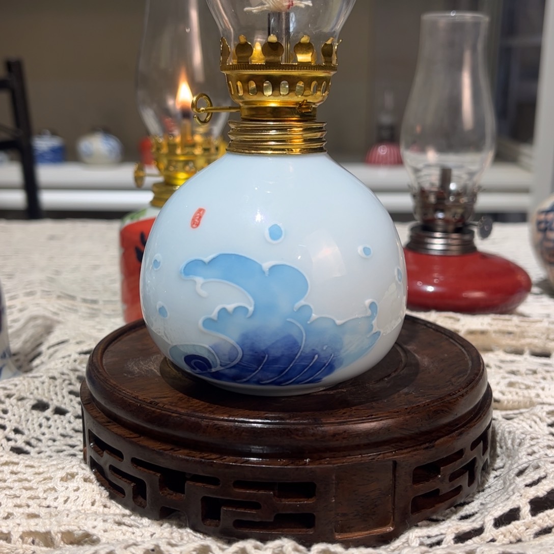 摆件景德镇陶瓷香薰灯