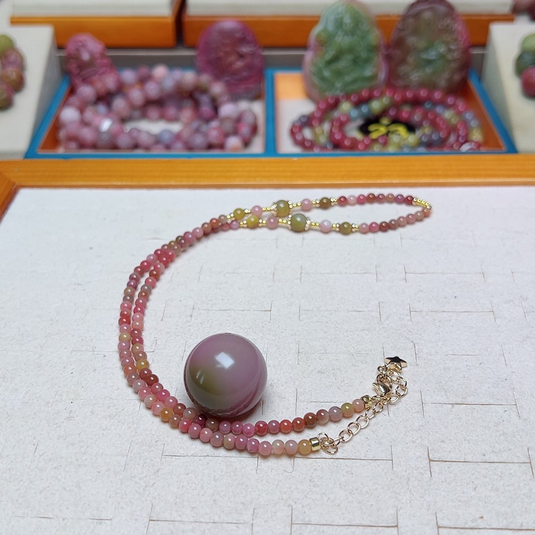 未镶嵌盐源玛瑙定制定制石英质玉春****?