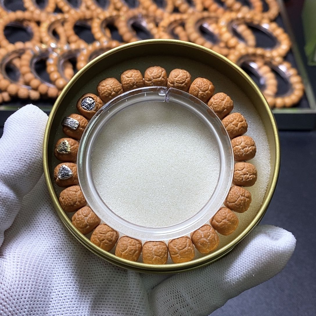 猴头核桃手串四标饕餮 10左右 全品 145号