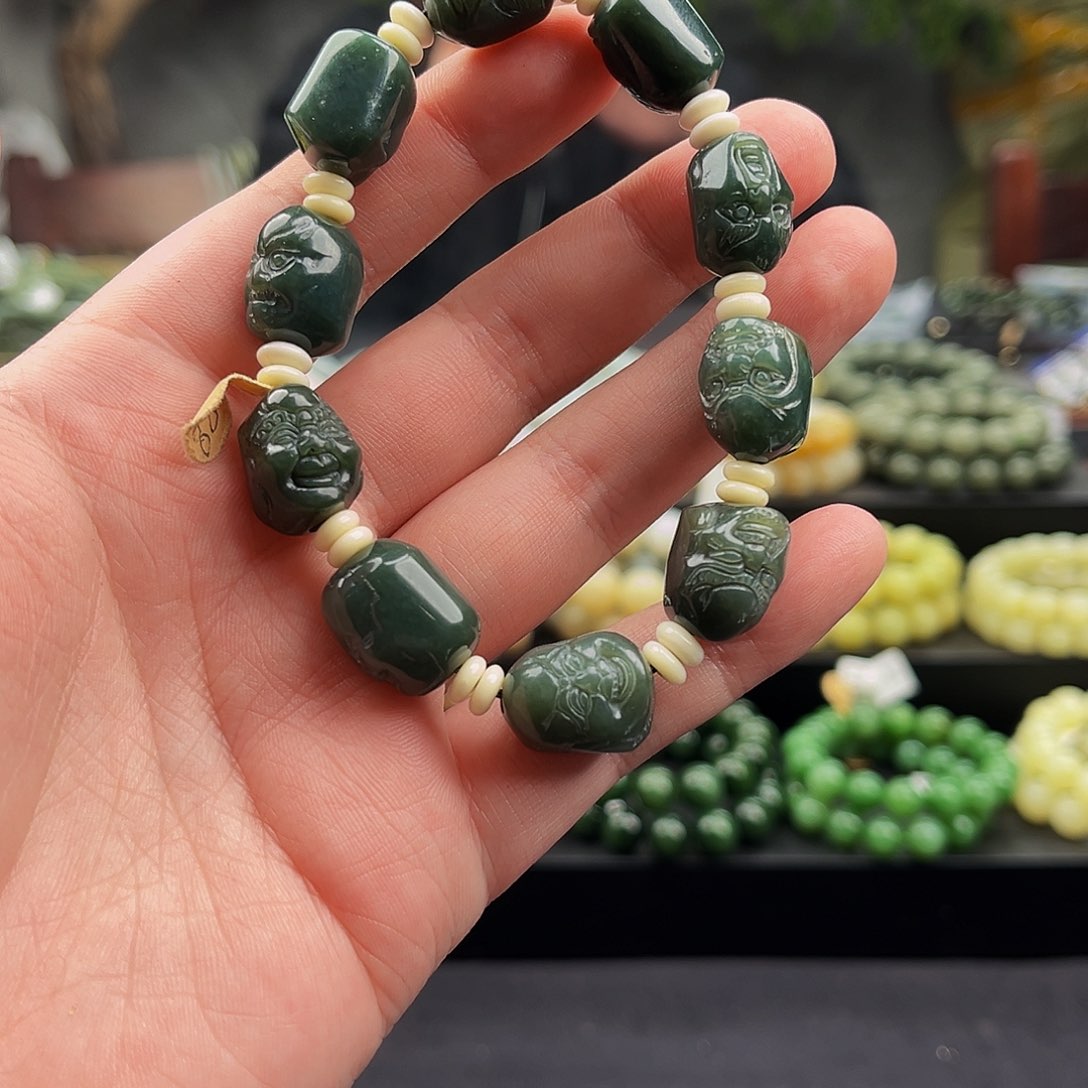 和田玉手串未镶嵌